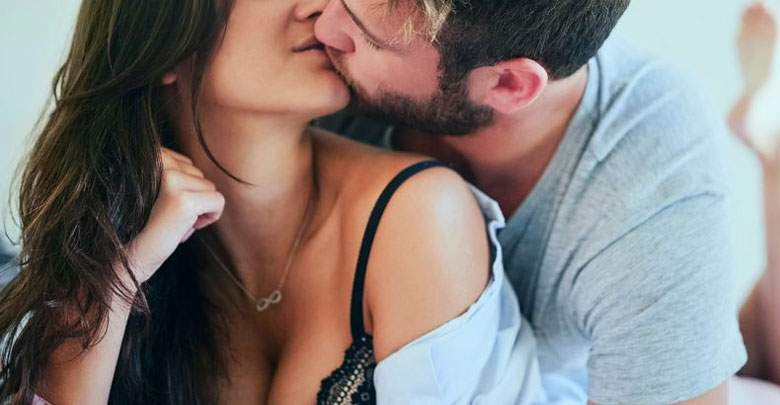 Punheta com gozada farta Caiu na net sexo na festa
